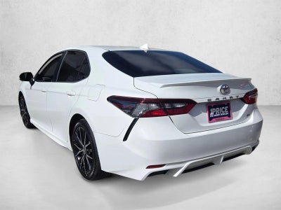 2021 Toyota Camry SE Auto (SE)