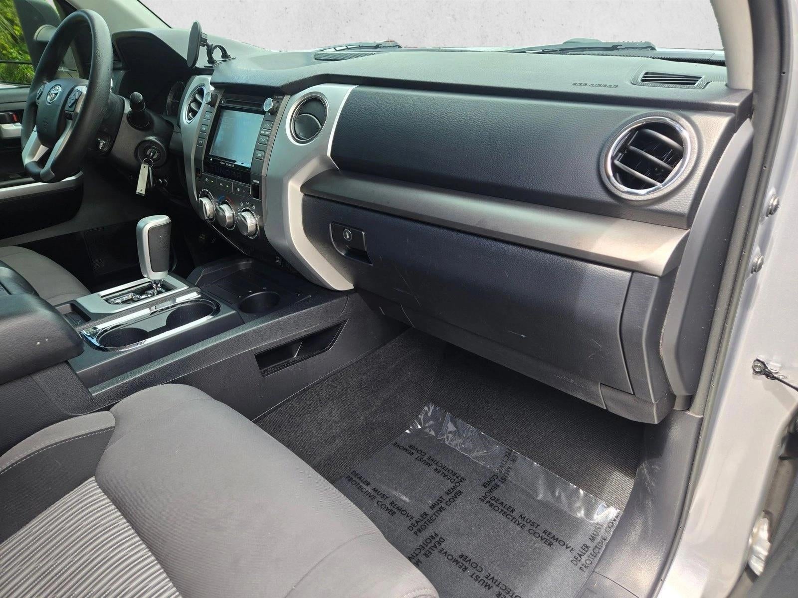 2016 Toyota Tundra 2WD Truck 2WD CrewMax Short Bed 5.7L FFV SR5 (SE)