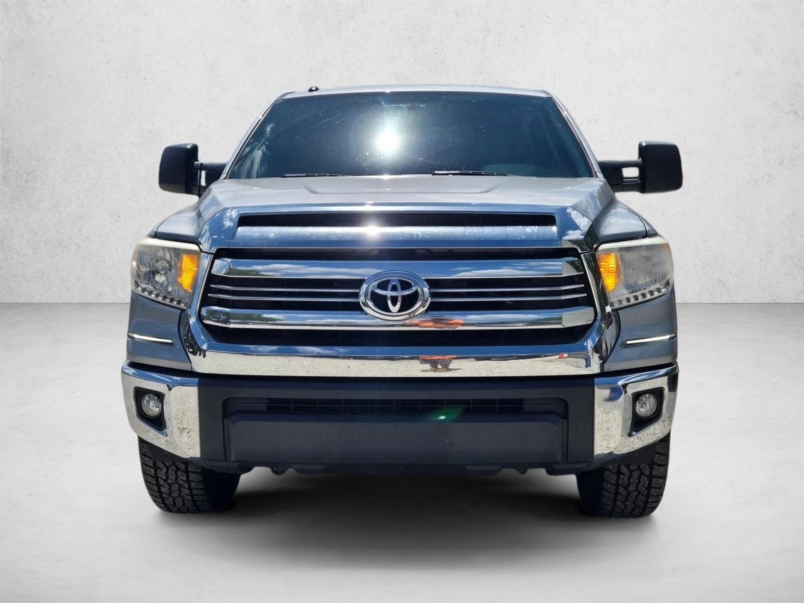 2016 Toyota Tundra 2WD Truck 2WD CrewMax Short Bed 5.7L FFV SR5 (SE)