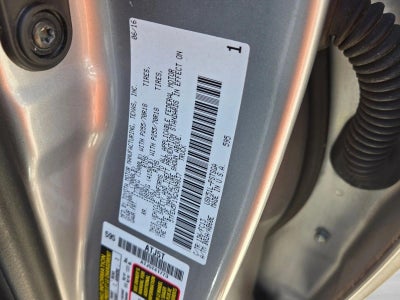 2016 Toyota Tundra 2WD Truck 2WD CrewMax Short Bed 5.7L FFV SR5 (SE)