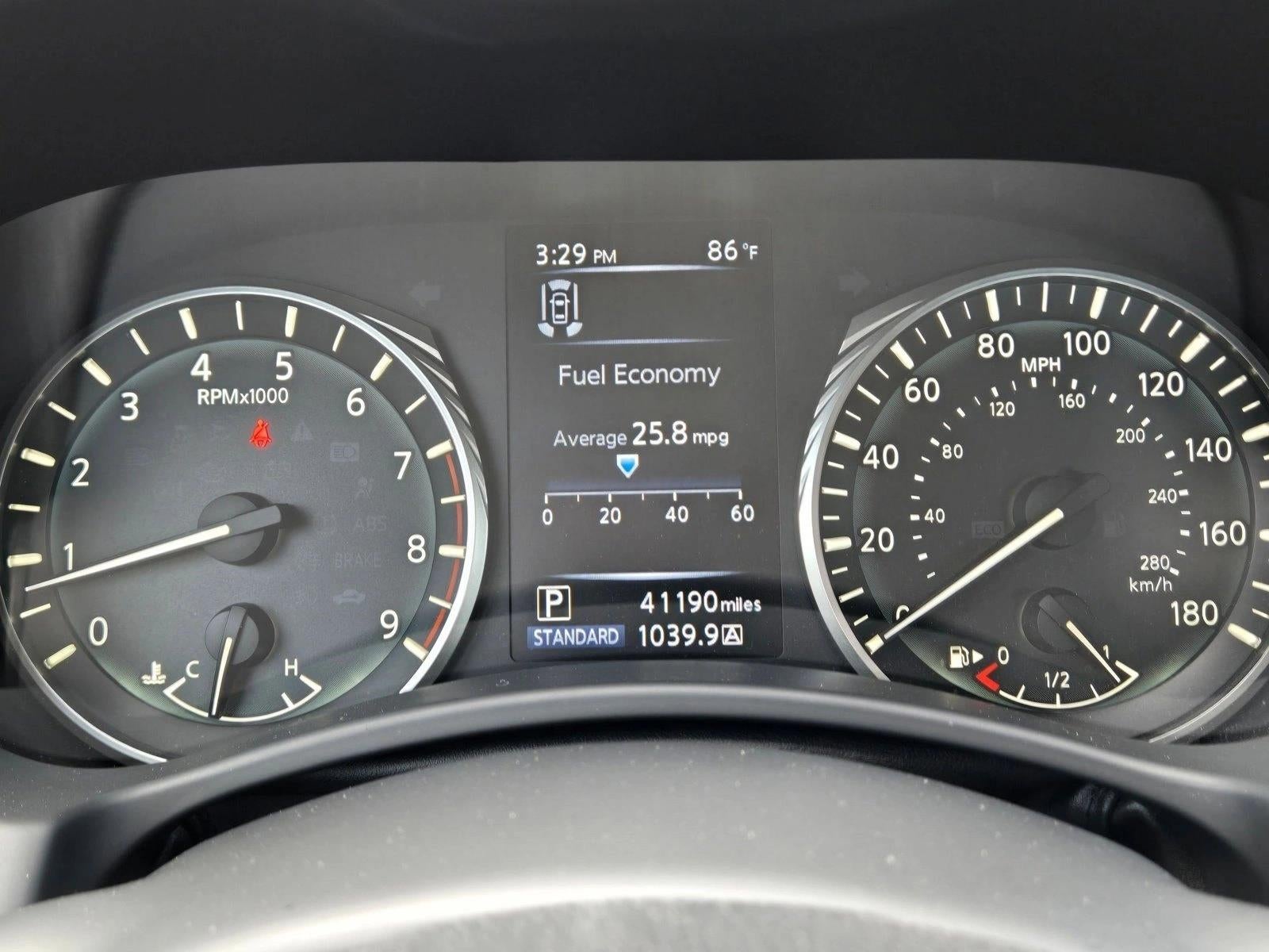2022 INFINITI Q60 LUXE RWD