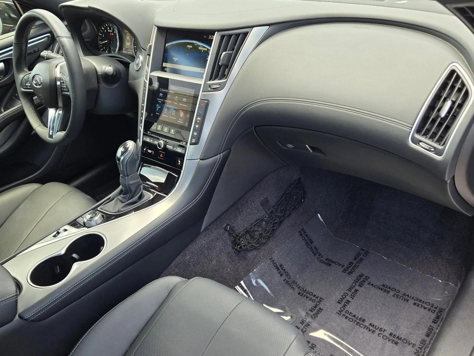 2022 INFINITI Q60 LUXE RWD