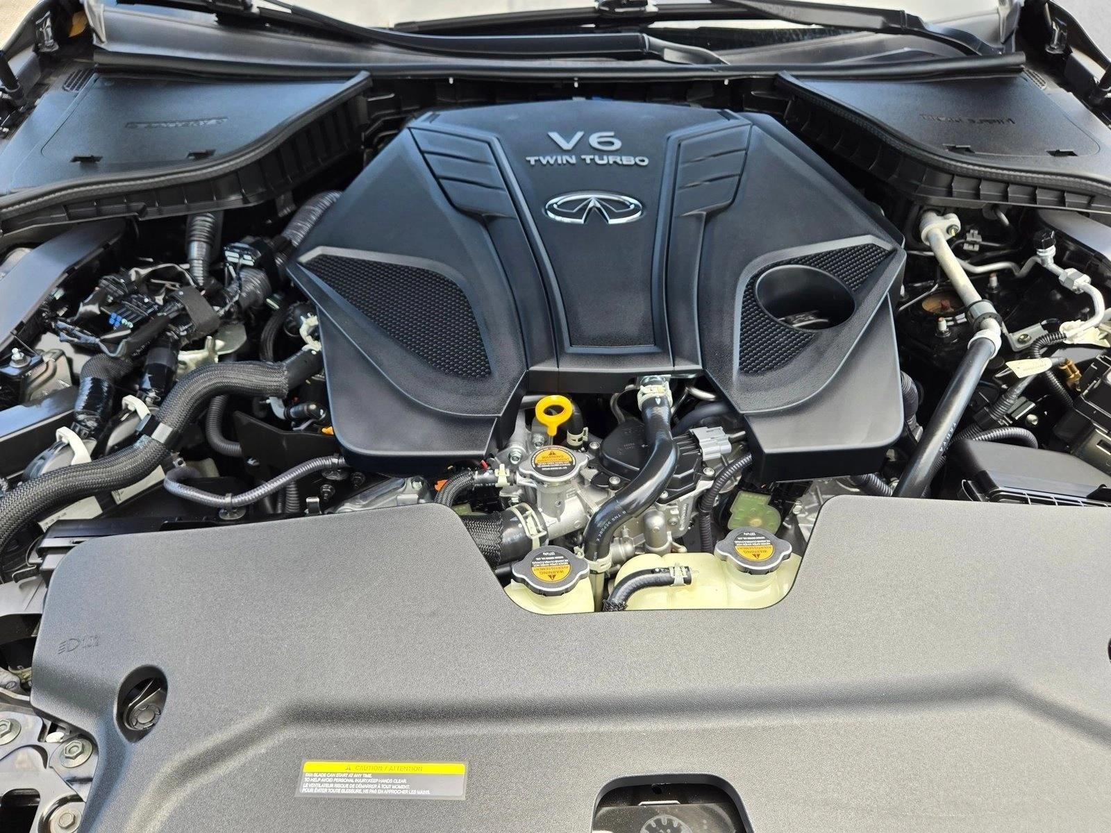 2022 INFINITI Q60 LUXE RWD