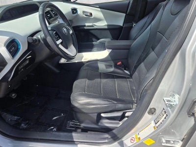 2017 Toyota Prius Three (GS)