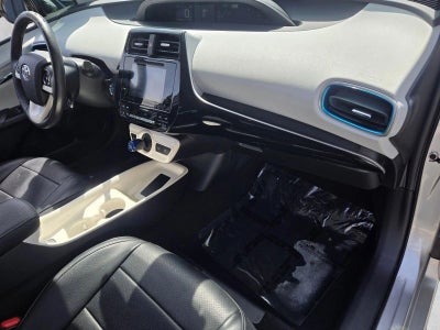 2017 Toyota Prius Three (GS)
