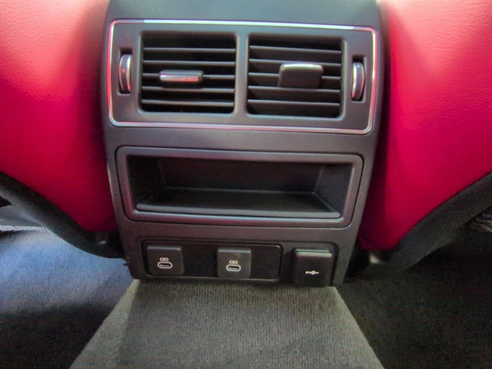 2024 Jaguar XF R-Dynamic SE Sedan RWD