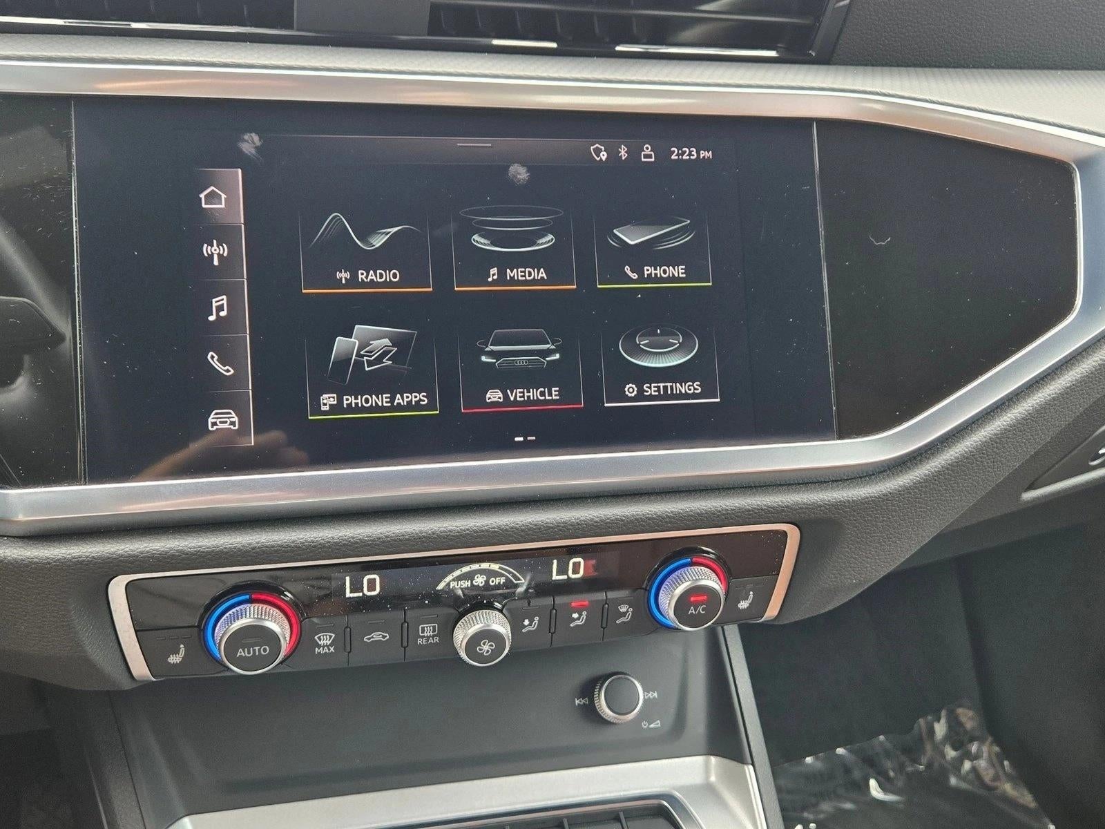 2022 Audi Q3 S line Premium 45 TFSI quattro