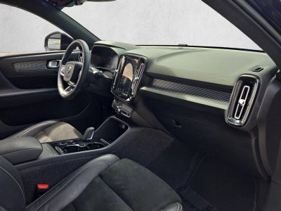 2022 Volvo XC40 T5 AWD R-Design