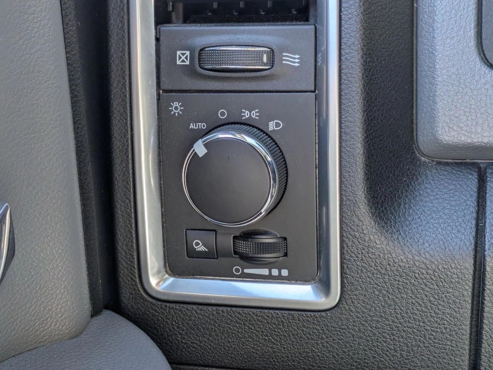 2018 RAM 1500 Big Horn 4x4 Crew Cab 5'7" Box