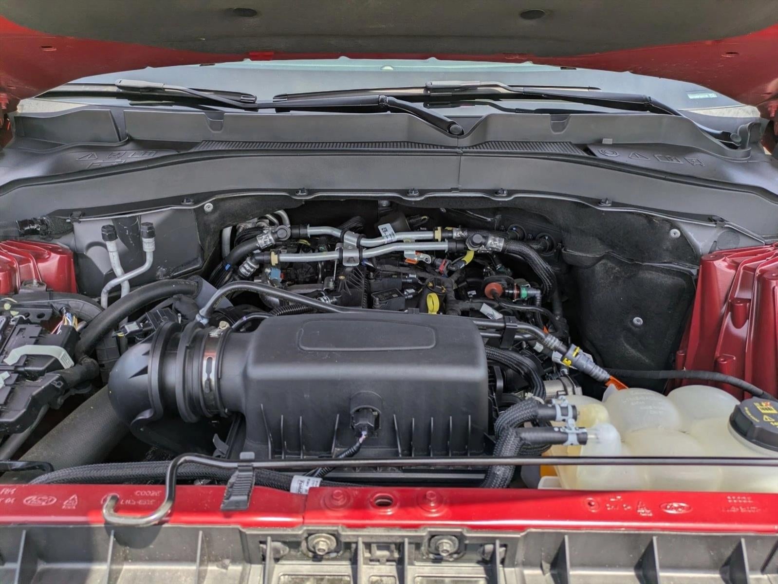 2023 Ford Explorer XLT RWD