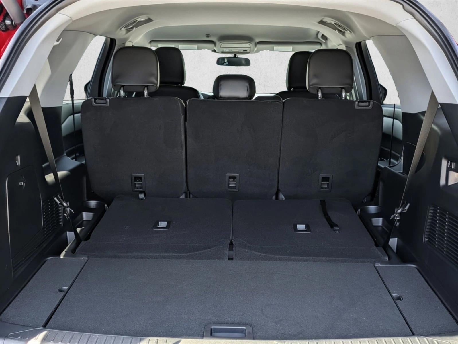2023 Ford Explorer XLT RWD