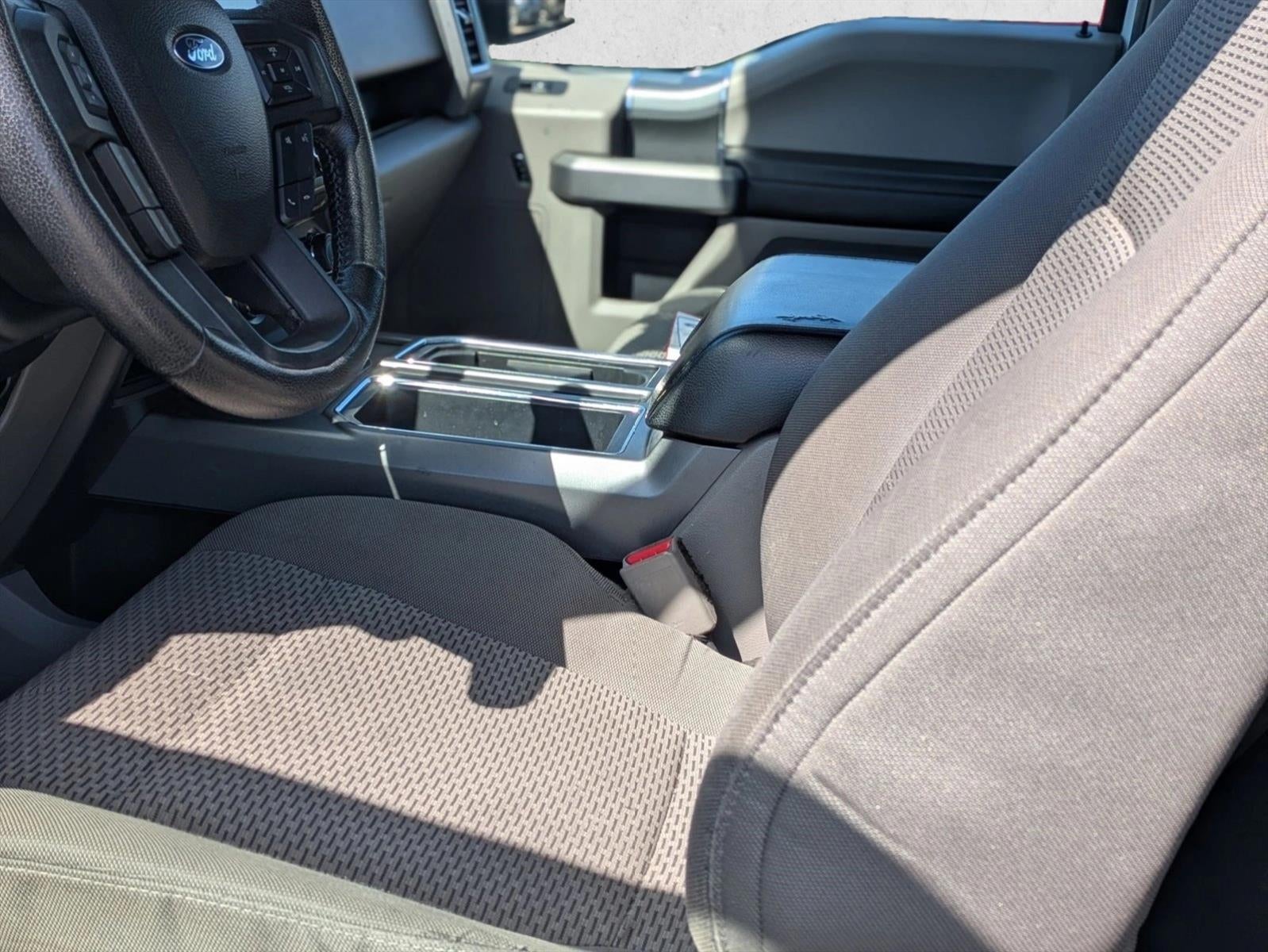 2016 Ford F-150 2WD SuperCrew 5-1/2 Ft Box XLT