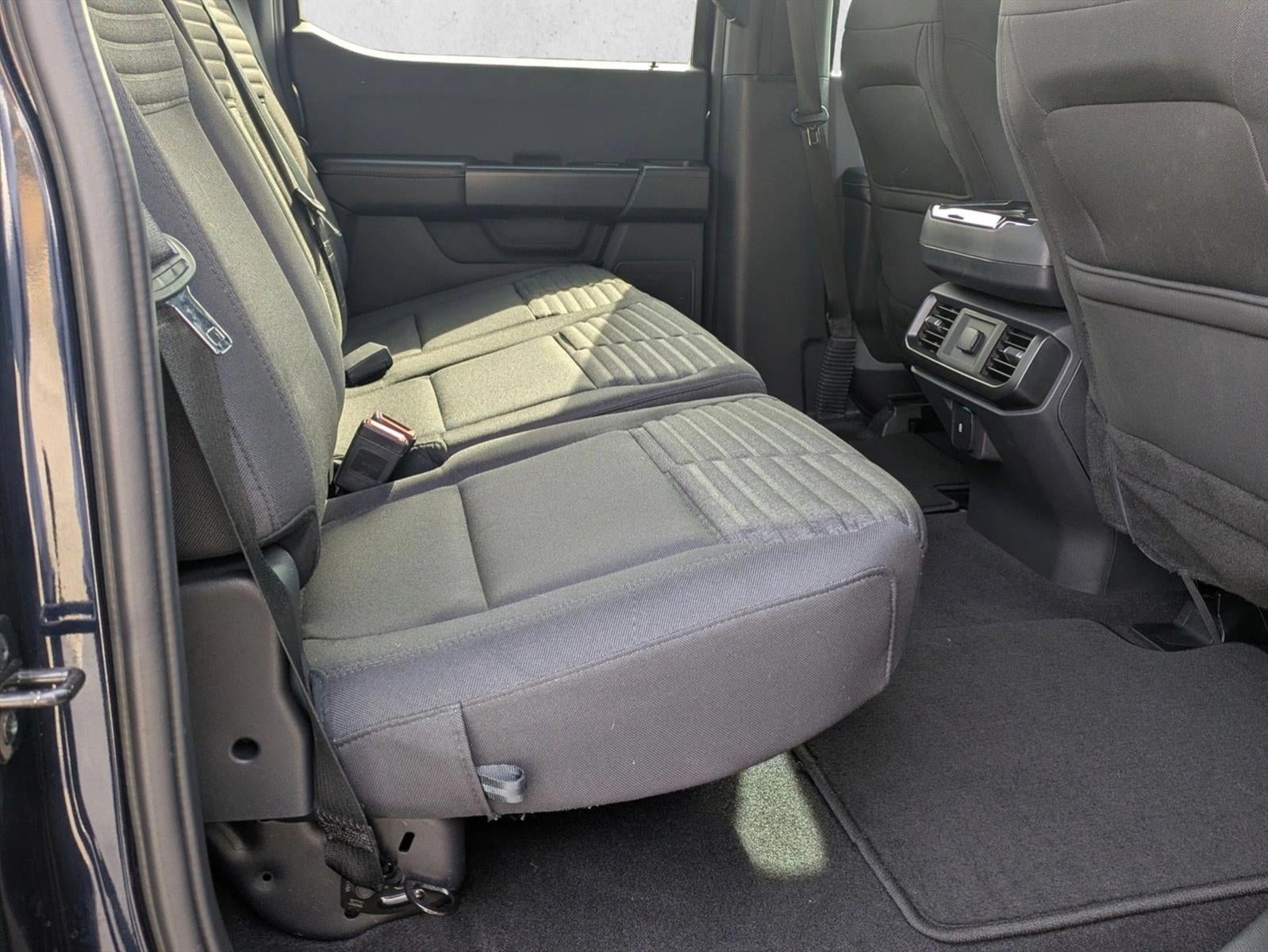 2023 Ford F-150 XL 4WD SuperCrew 5.5' Box