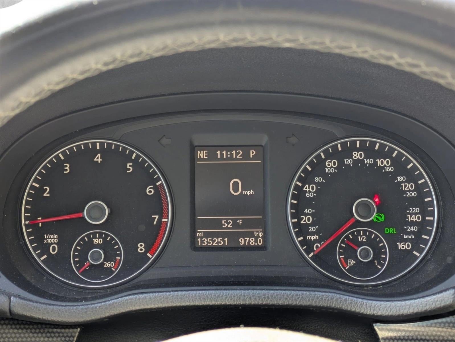 2014 Volkswagen Passat 4dr Sdn 1.8T Auto Sport PZEV