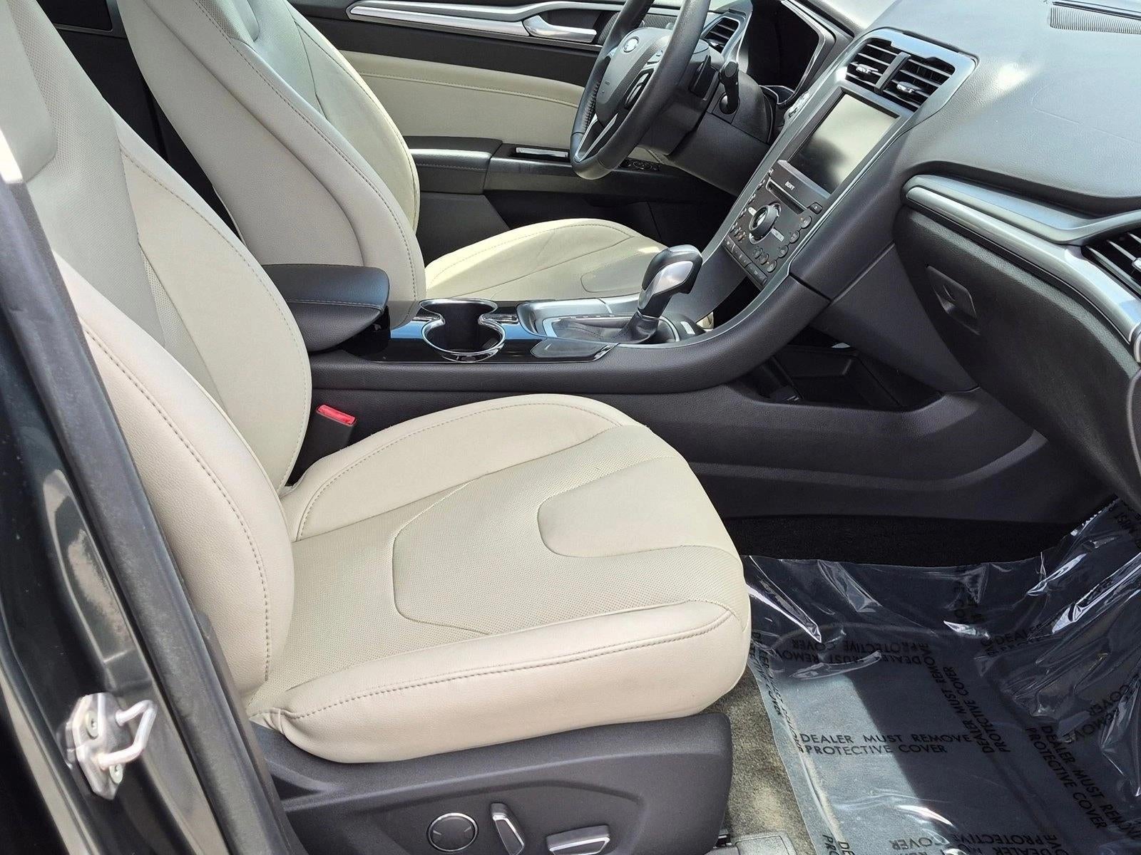 2016 Ford Fusion 4dr Sdn Titanium FWD