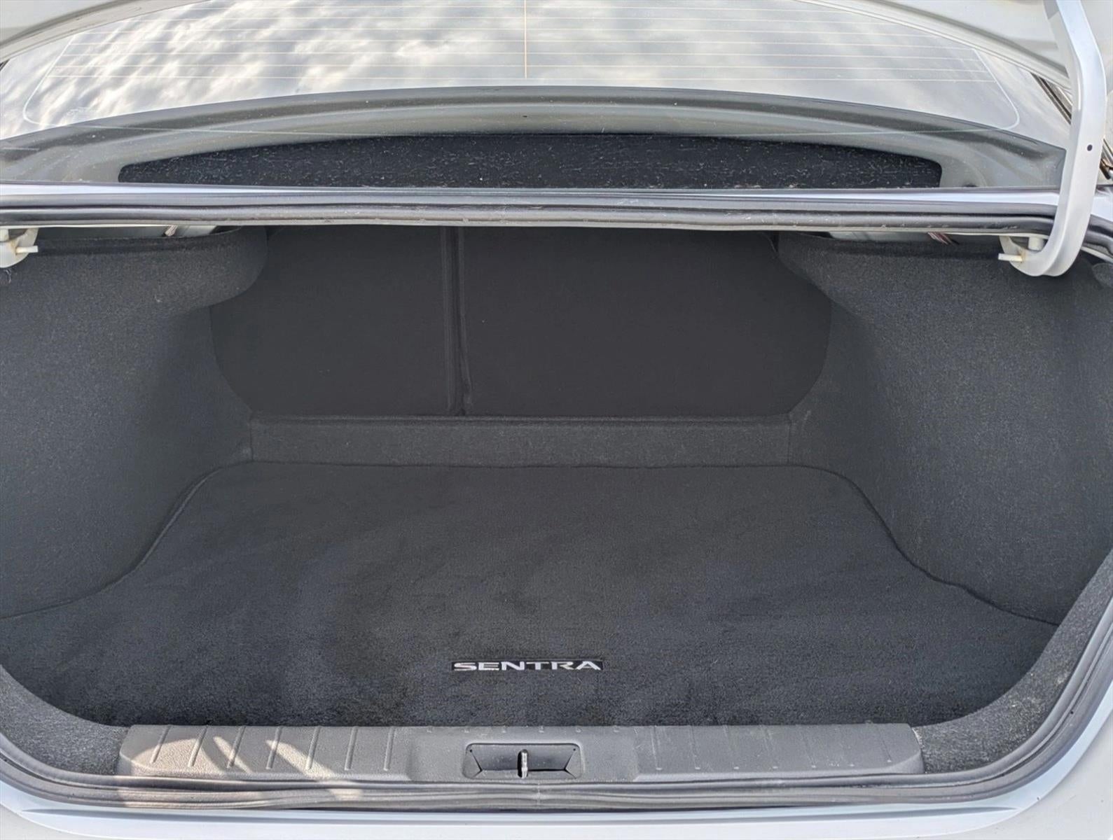 2024 Nissan Sentra SR CVT