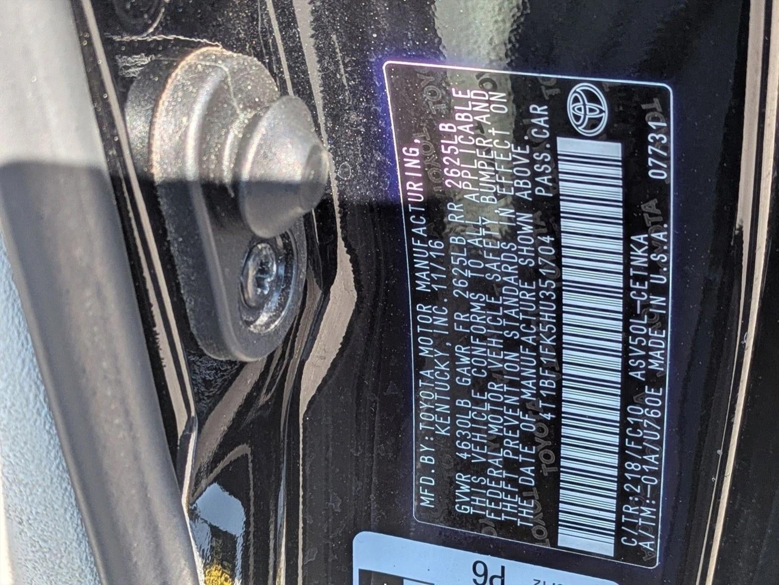 2017 Toyota Camry LE Auto (SE)