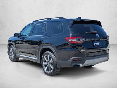 2023 Honda Pilot Touring AWD