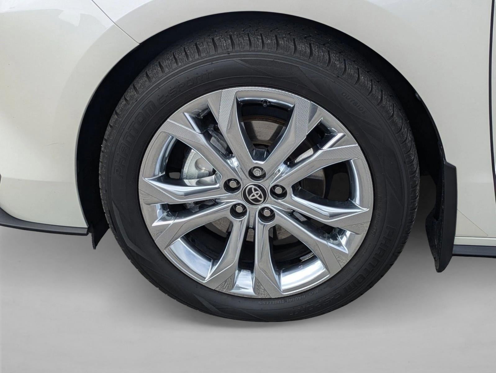 2021 Toyota Sienna Platinum FWD 7-Passenger (Natl)