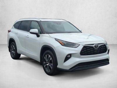 2023 Toyota Highlander XLE AWD (Natl)