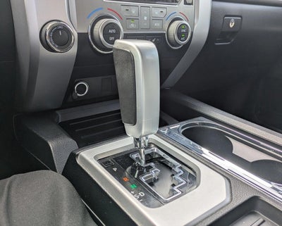 2018 Toyota Tundra 4WD 4WD Limited CrewMax 5.5' Bed 5.7L FFV (SE)