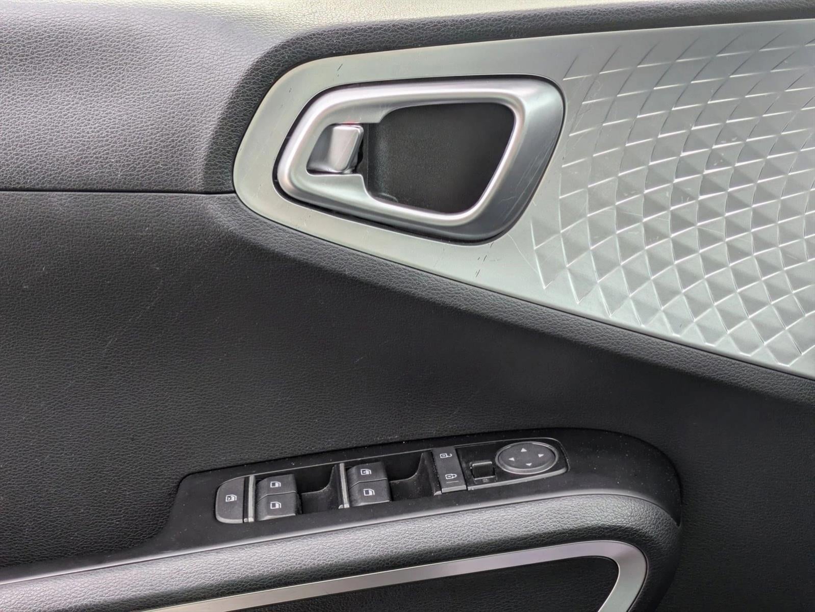 2020 Kia Soul LX IVT