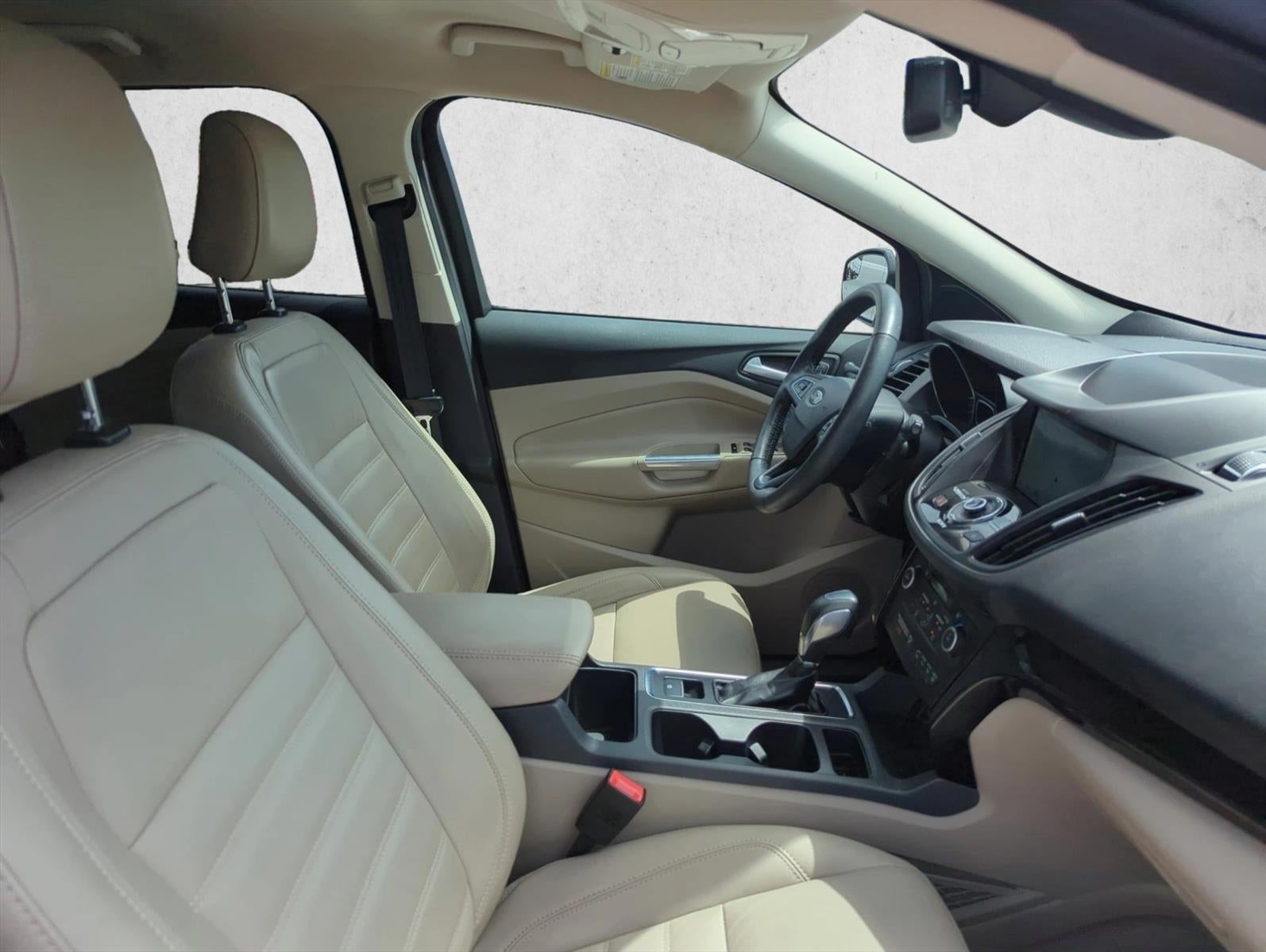 2019 Ford Escape Titanium FWD