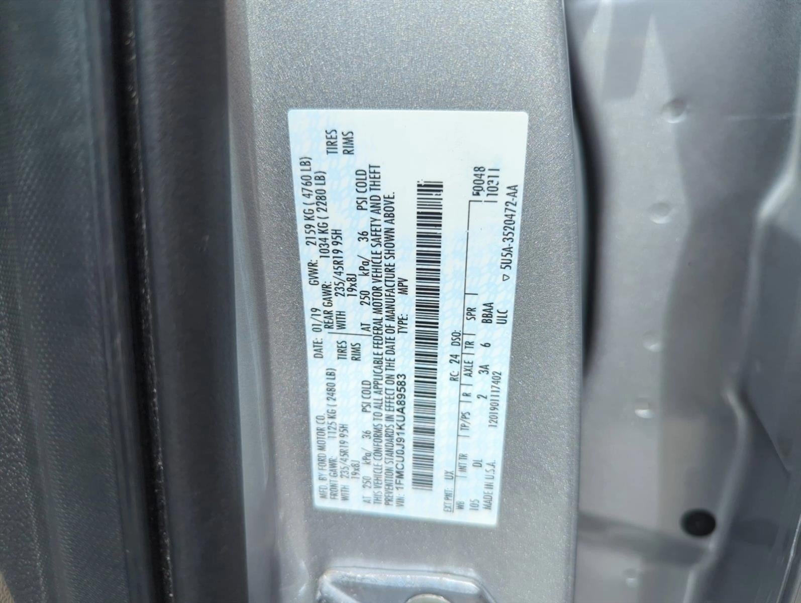 2019 Ford Escape Titanium FWD