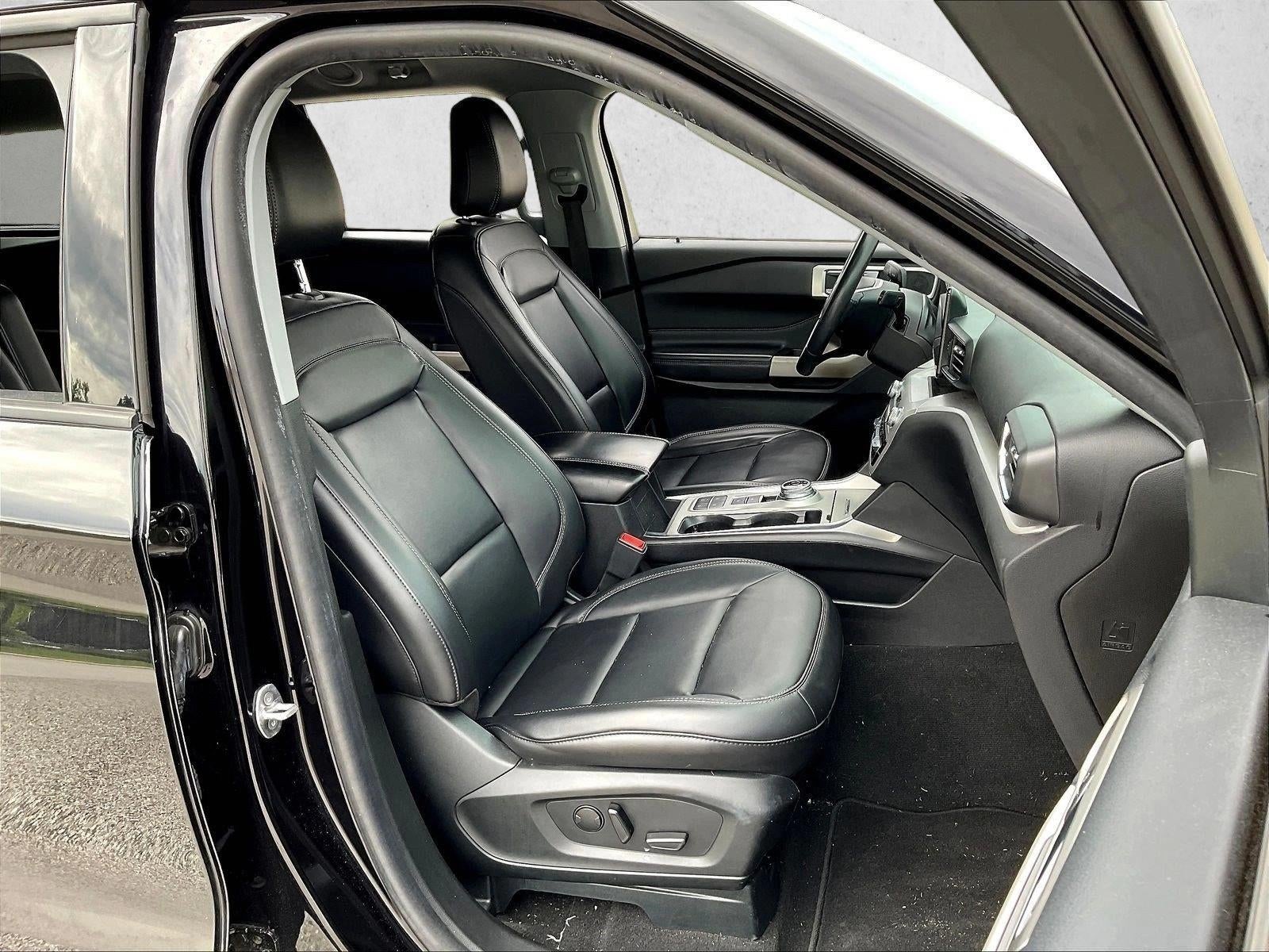 2023 Ford Explorer XLT RWD