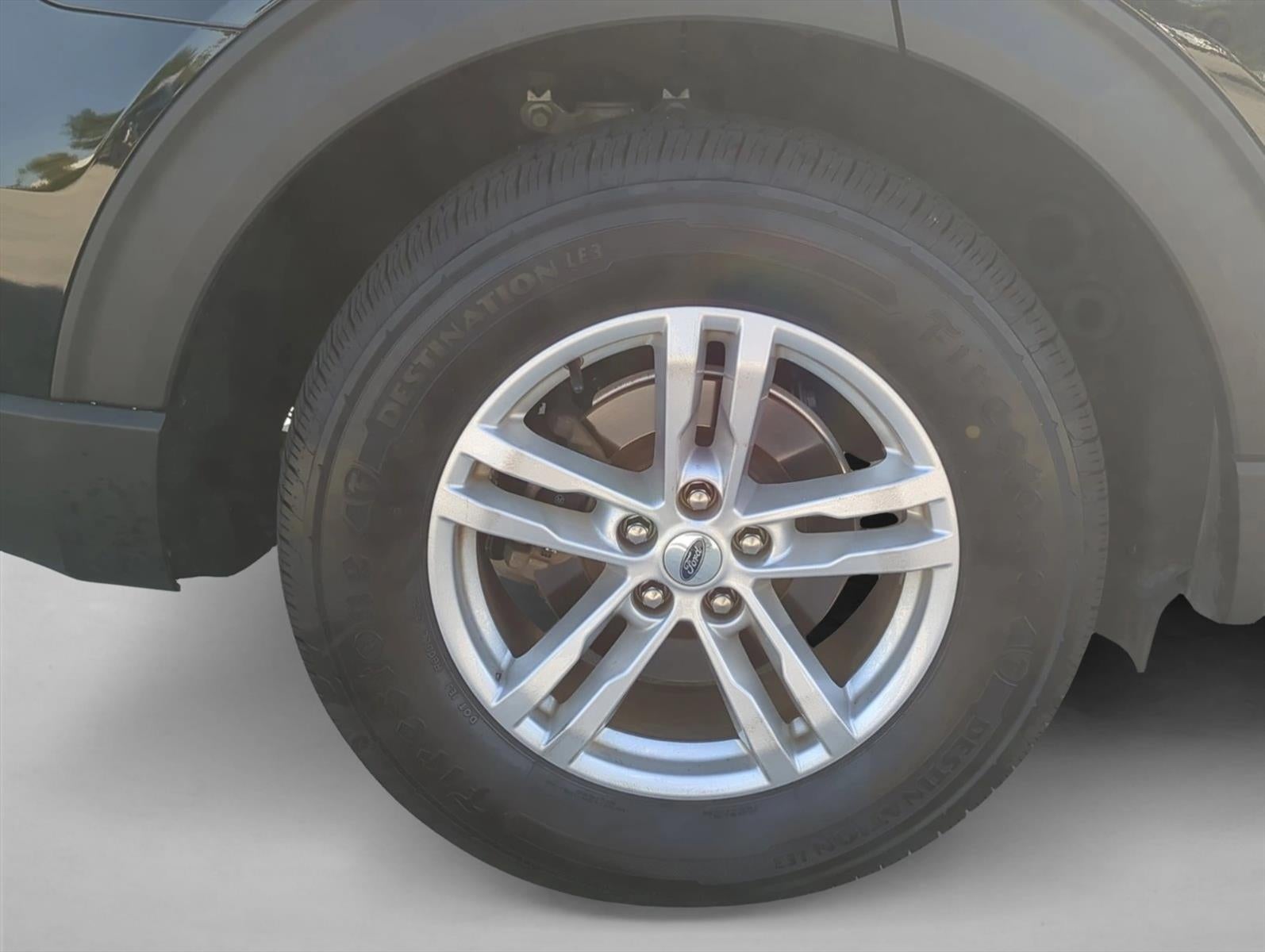 2023 Ford Explorer XLT RWD