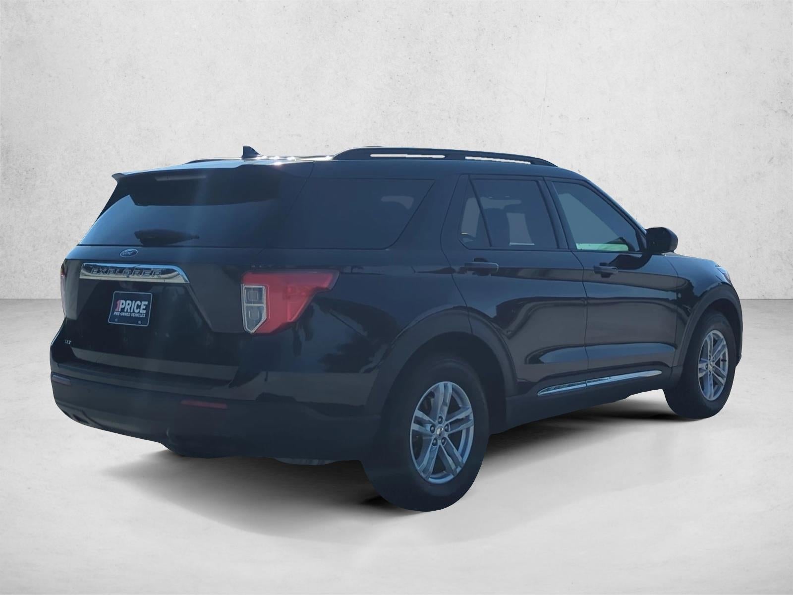 2023 Ford Explorer XLT RWD