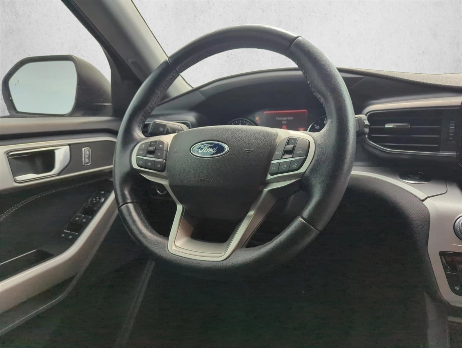2022 Ford Explorer XLT RWD
