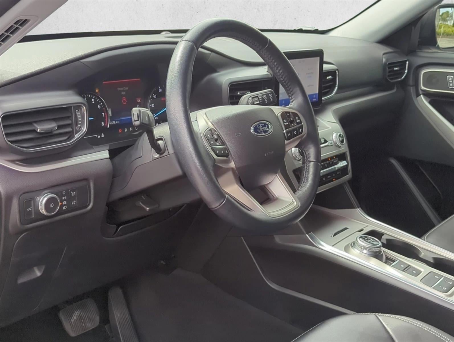 2022 Ford Explorer XLT RWD