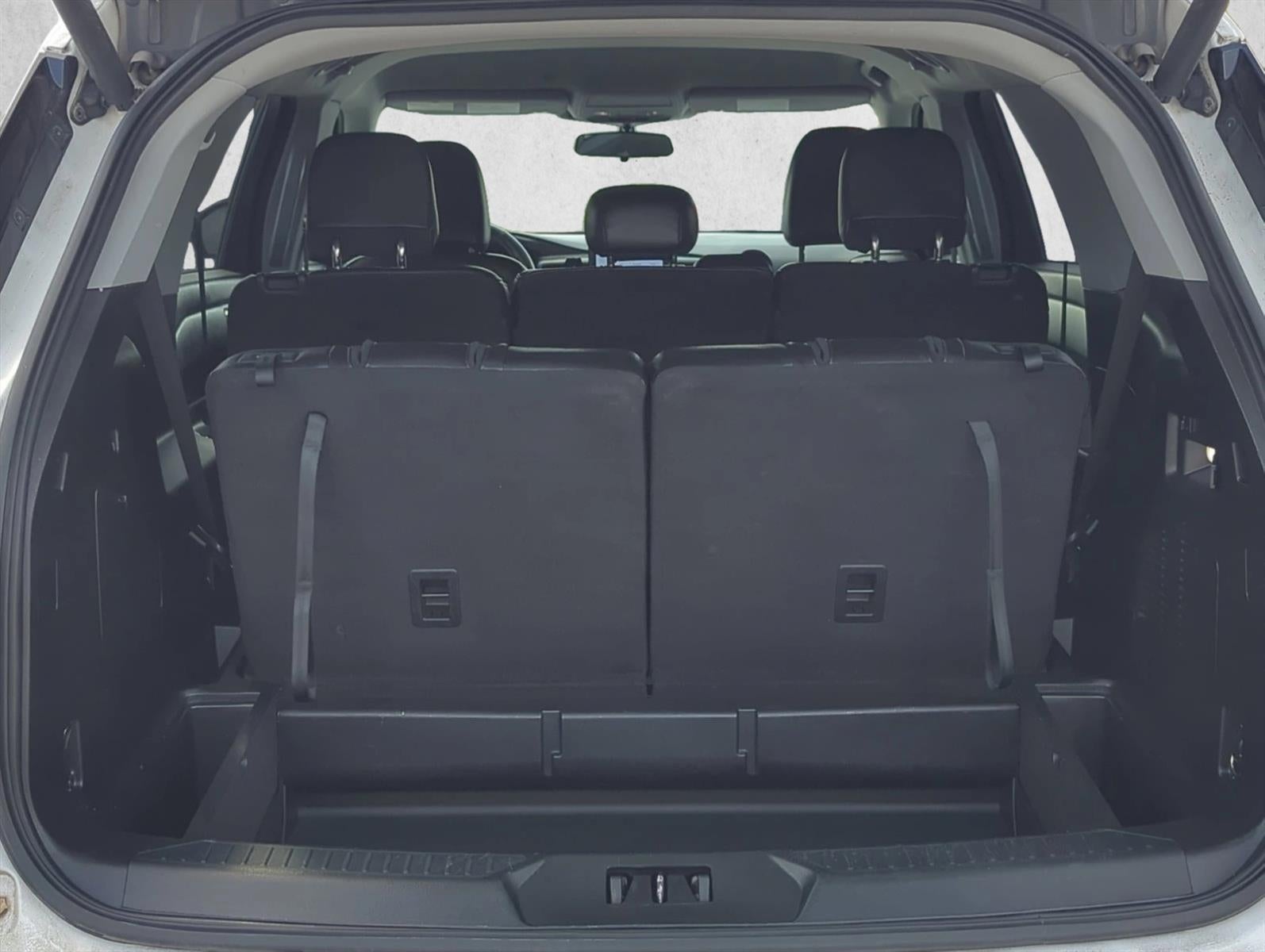 2021 Ford Explorer XLT RWD