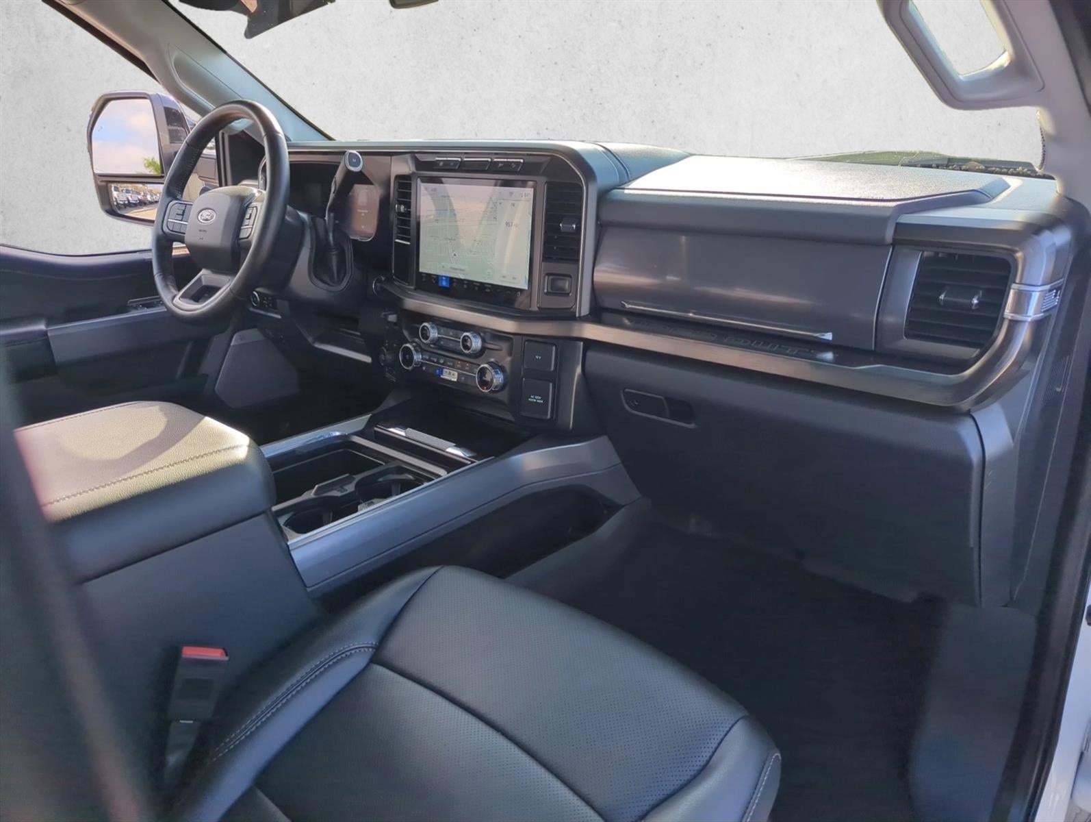 2024 Ford Super Duty F-250 SRW LARIAT 4WD Crew Cab 6.75' Box