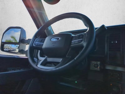 2024 Ford Super Duty F-250 SRW LARIAT 4WD Crew Cab 6.75' Box