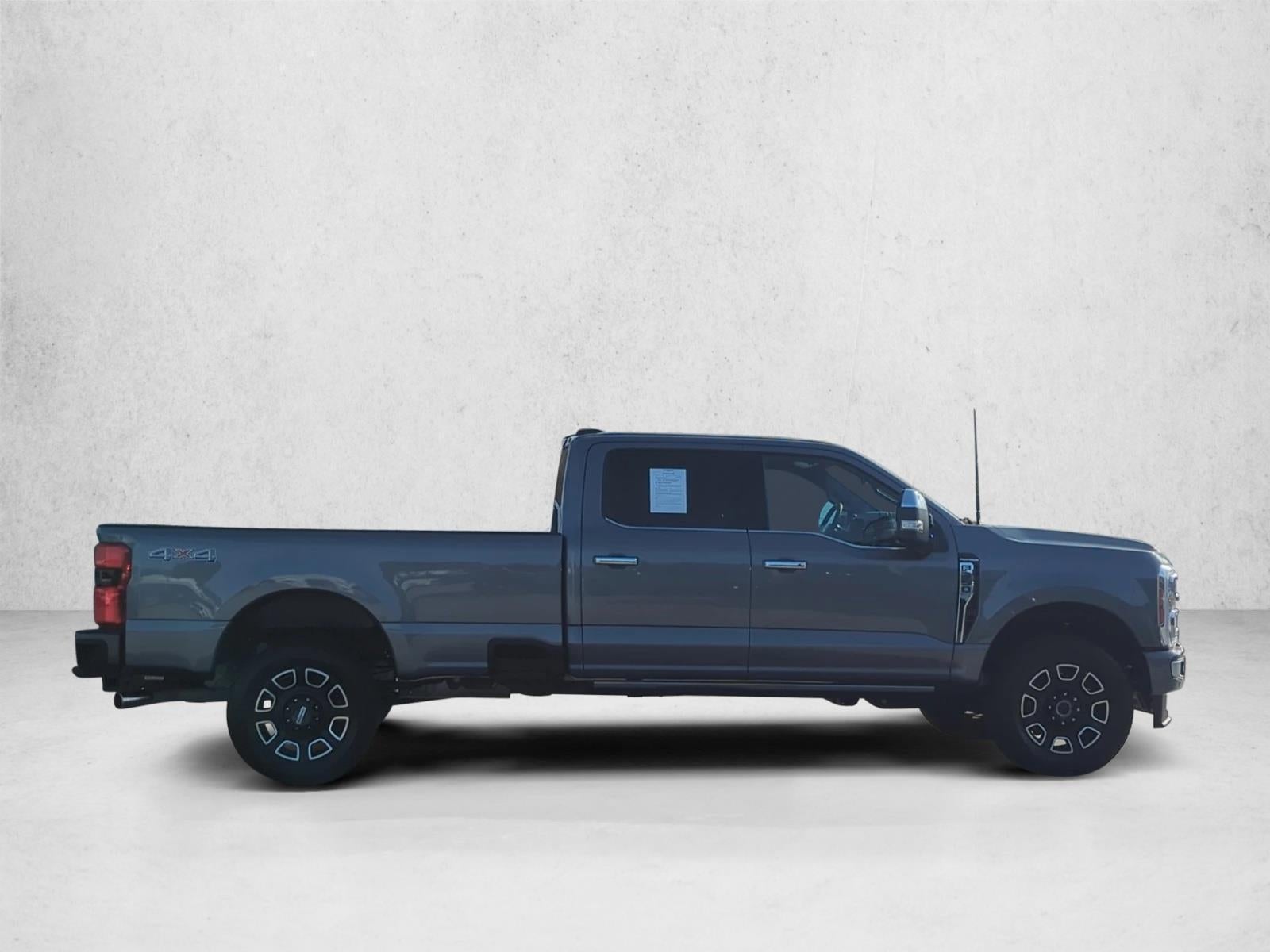 2024 Ford Super Duty F-350 SRW Platinum 4WD Crew Cab 6.75' Box