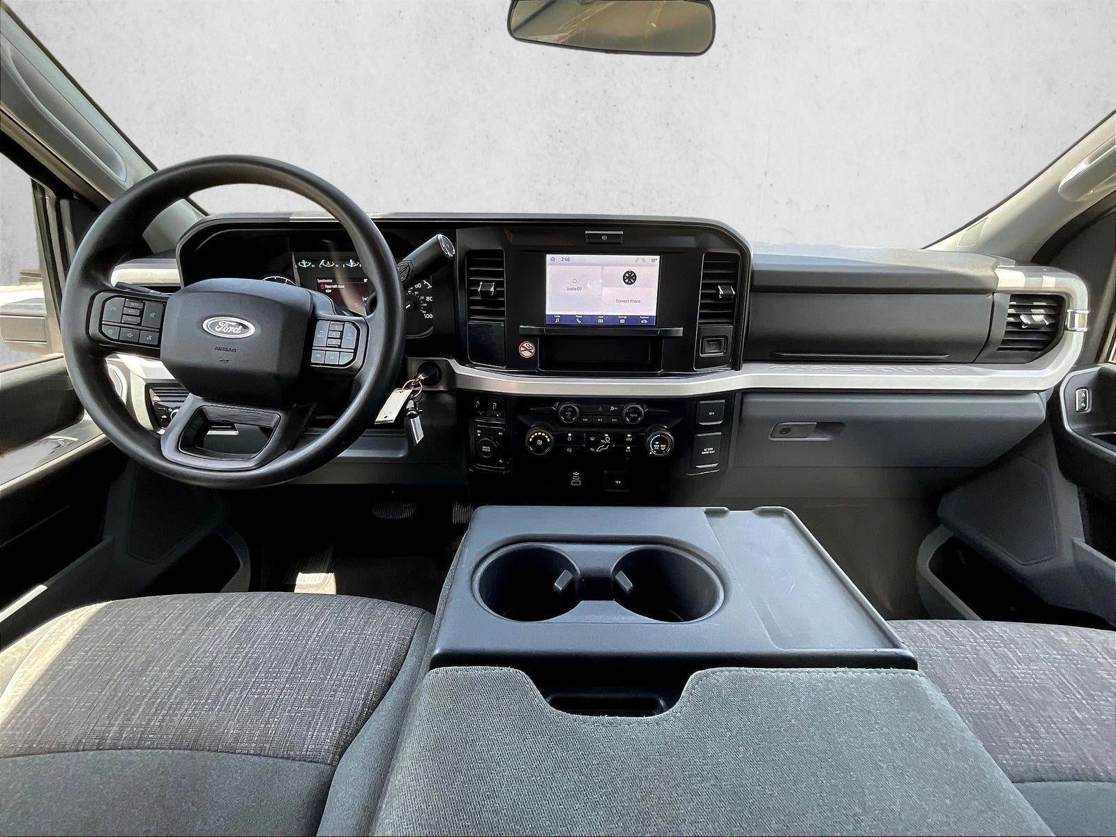 2026 Ford Super Duty F-350 DRW XLT 4WD Crew Cab 8' Box