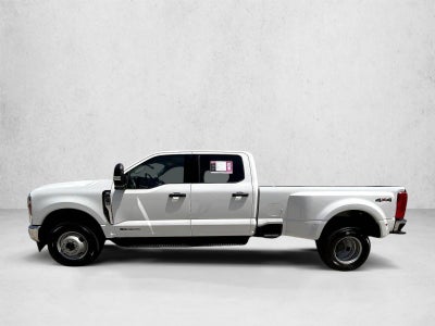 2026 Ford Super Duty F-350 DRW XLT 4WD Crew Cab 8' Box