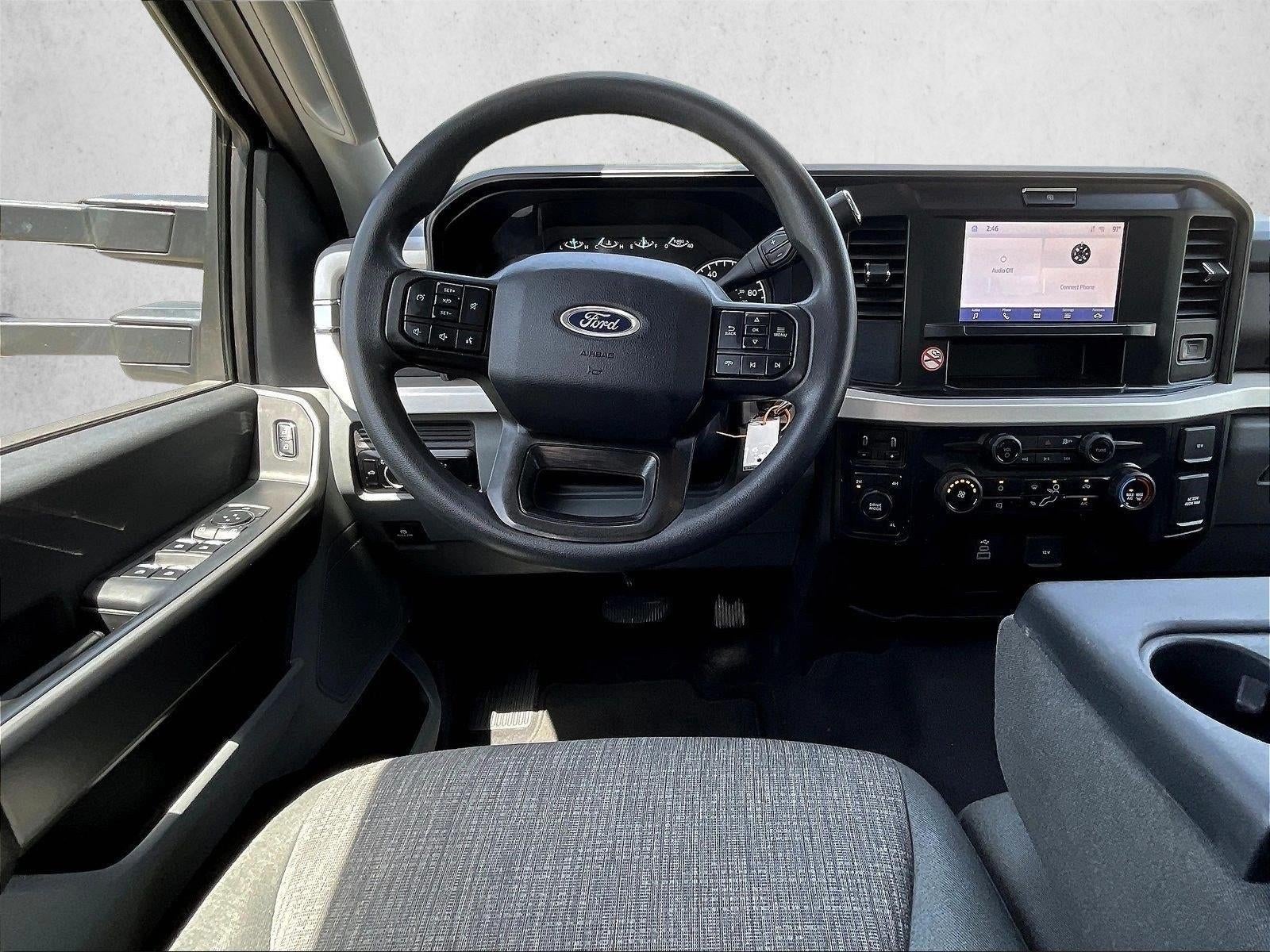 2026 Ford Super Duty F-350 DRW XLT 4WD Crew Cab 8' Box