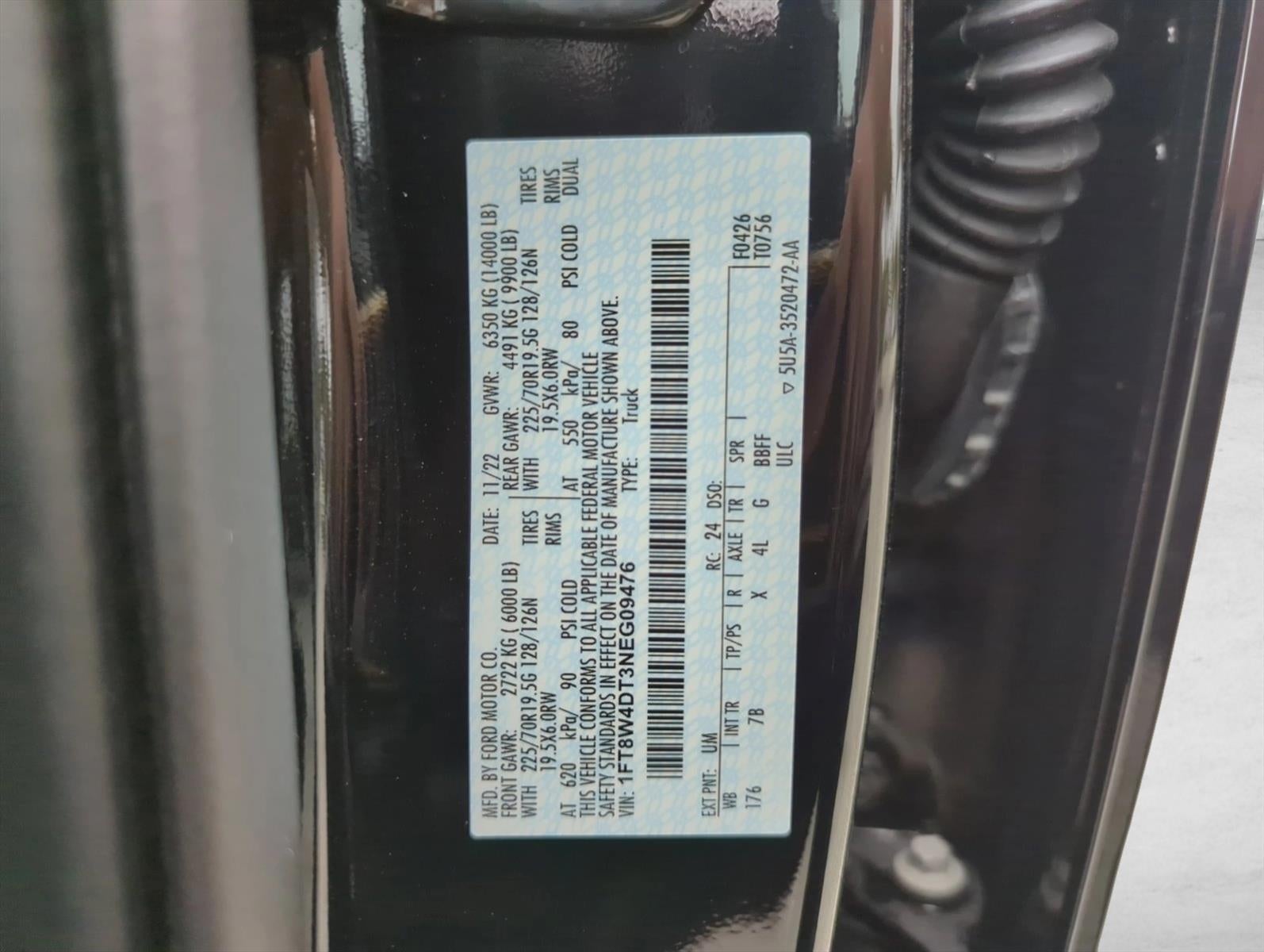 2022 Ford Super Duty F-450 DRW Platinum 4WD Crew Cab 8' Box