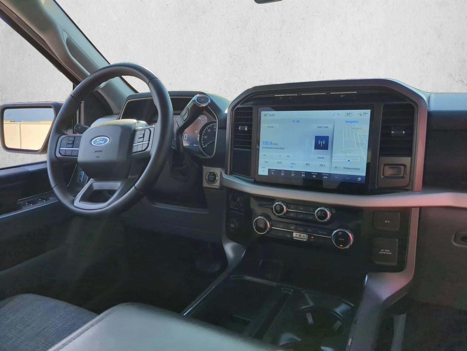 2023 Ford F-150 XLT 2WD SuperCrew 5.5' Box