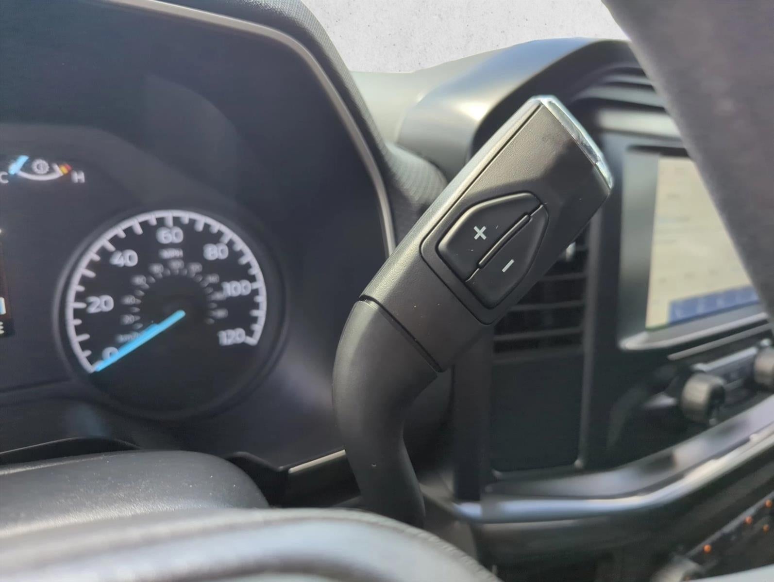 2023 Ford F-150 XL 2WD SuperCab 6.5' Box