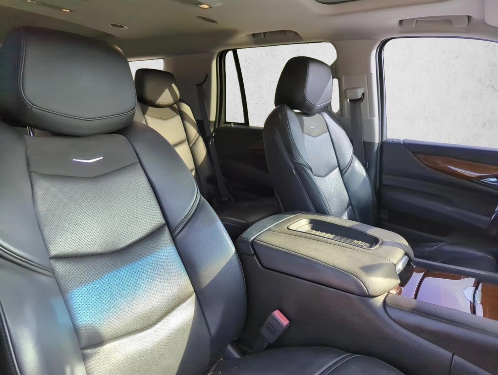 2018 Cadillac Escalade RWD Luxury