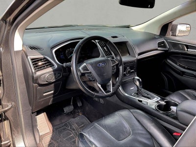 2016 Ford Edge 4dr Titanium FWD