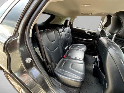 2016 Ford Edge 4dr Titanium FWD