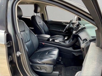 2016 Ford Edge 4dr Titanium FWD