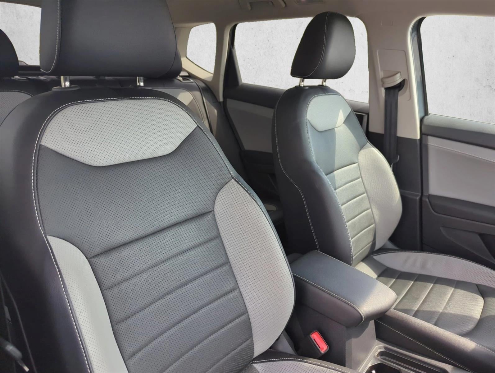 2022 Volkswagen Taos SEL 4MOTION