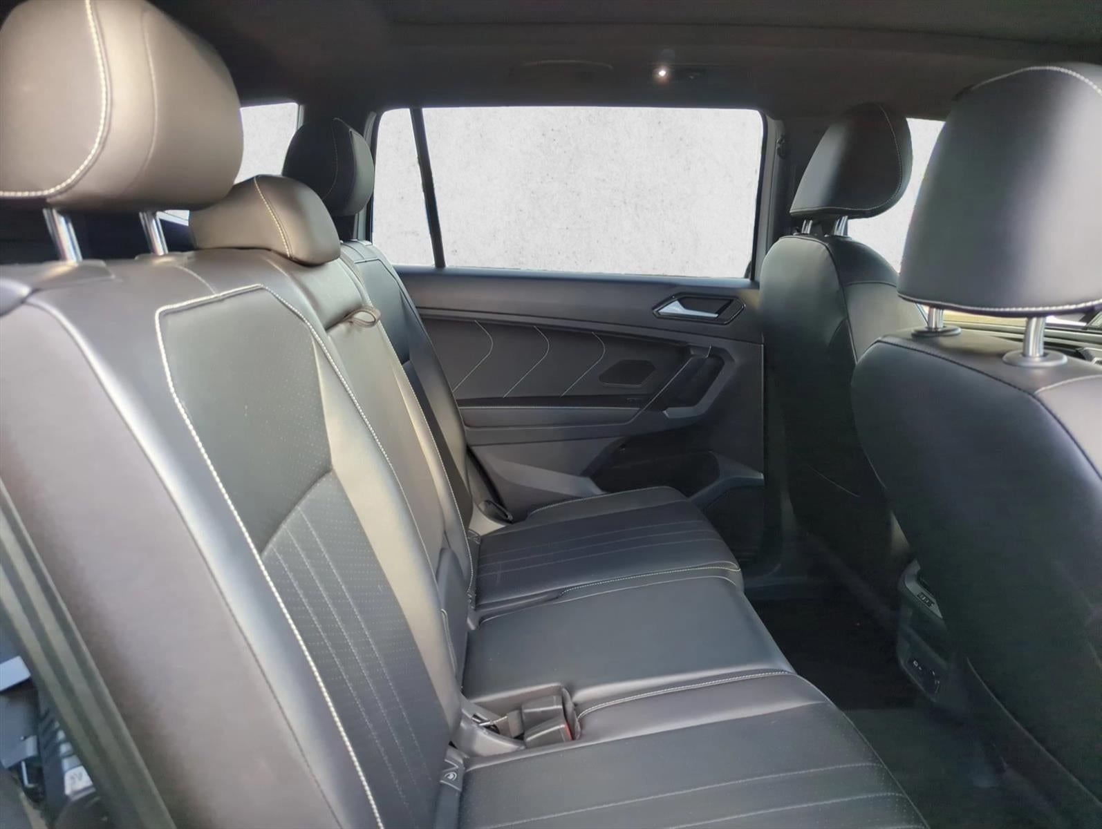 2022 Volkswagen Tiguan 2.0T SE R-Line Black FWD