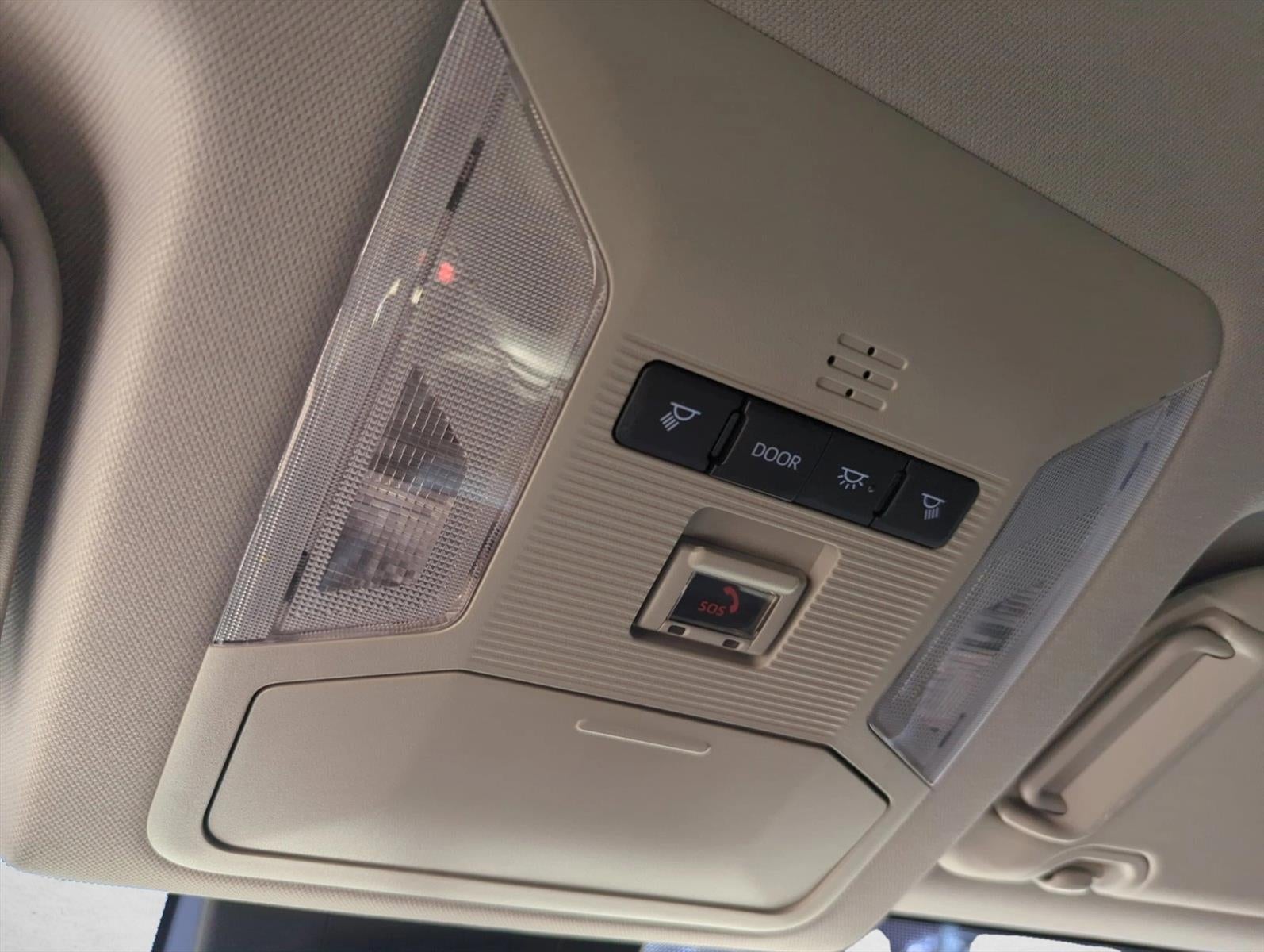 2022 Toyota RAV4 Hybrid XLE AWD (Natl)